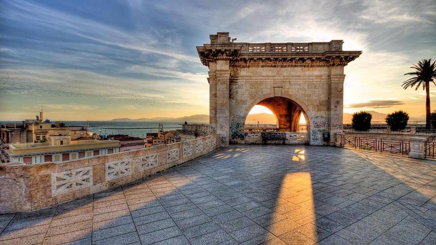 Ferienwohnung für 3 Personen, mit Terrasse und Ausblick in Cagliari