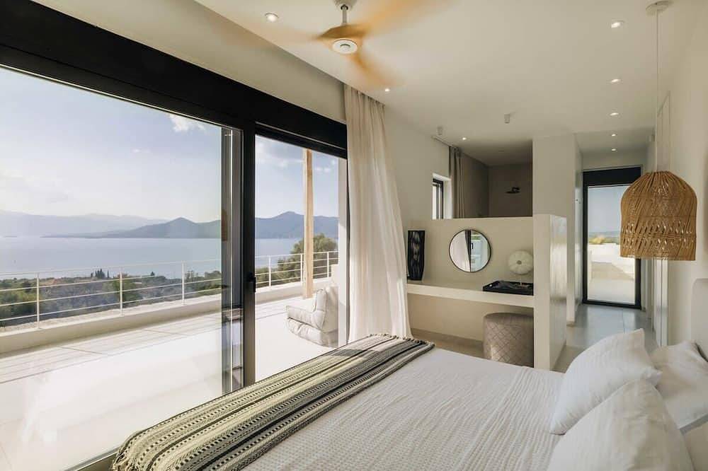 Villa No Worries - Where Tranquility meets Luxury in Palairos, Etolia-Acarnania