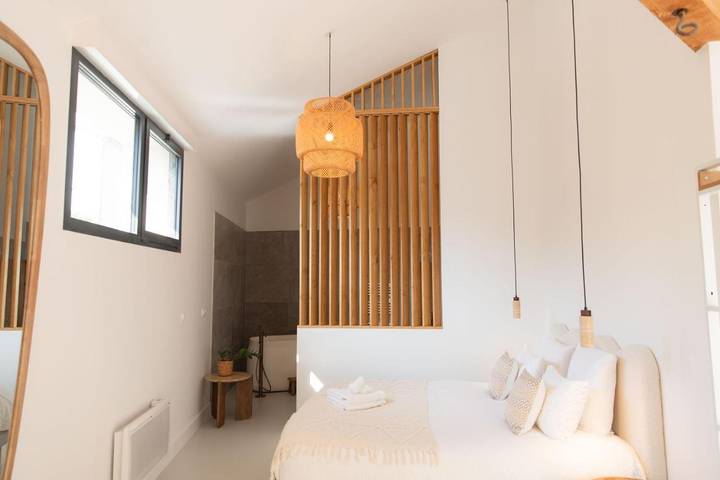 Gîte pour 6 personnes, avec piscine ainsi que jardin et vue à Magalas - 2