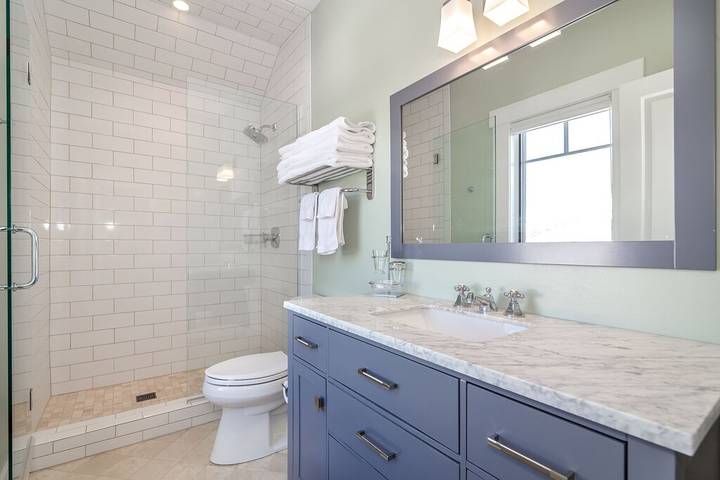 Location de vacances pour 10 personnes, avec terrasse et jacuzzi à Granby