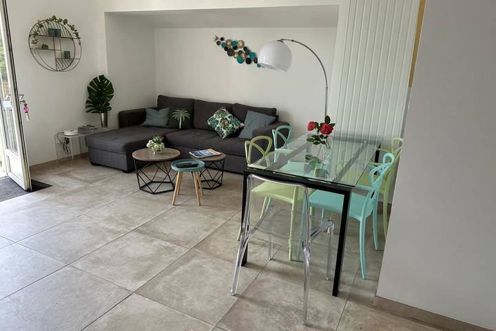 Pretty harbour house with garden in Mandelieu-la-Napoule, Massif de l'Esterel