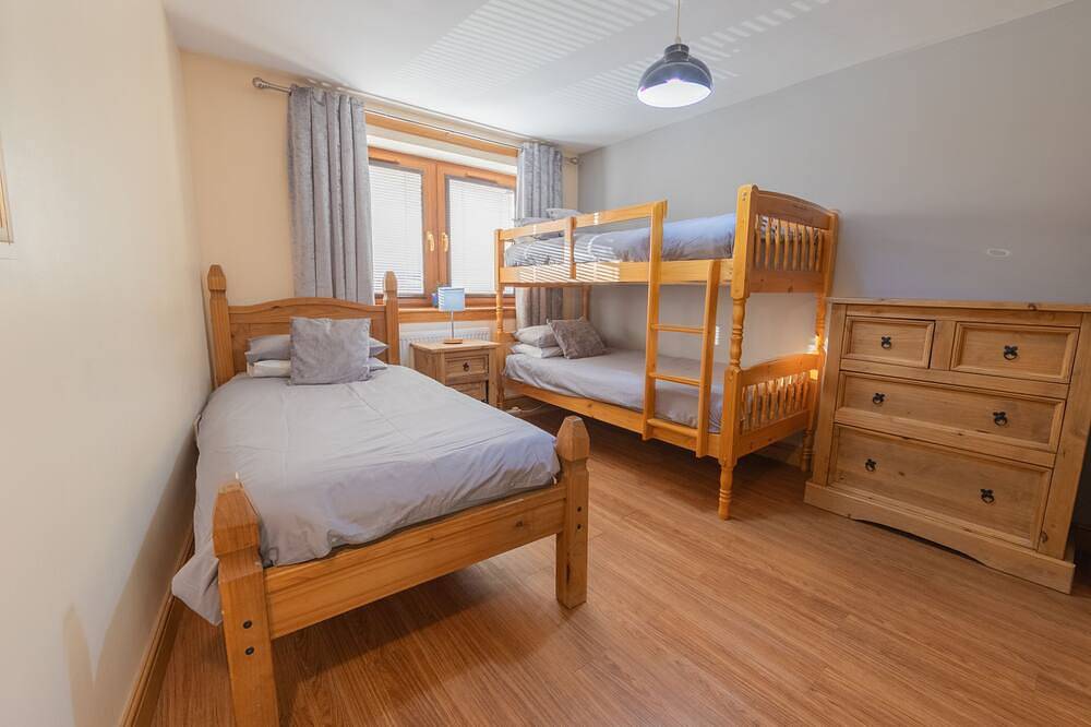 Ganze Wohnung, Apartment-Superior-Eigenes Badezimmer-2 Bedroom in Stranraer, Dumfries und Galloway