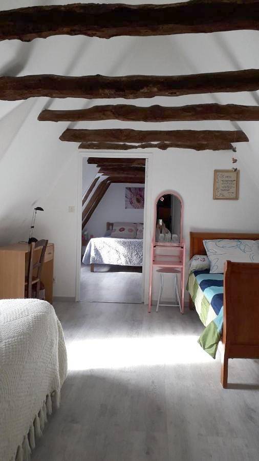 Two Connecting Double Rooms in Marcillac-Saint-Quentin, Périgord Noir