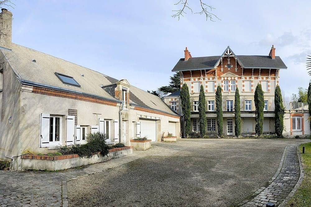 Charming gite in the heart of Combleux, a seafaring village near Orléans in Combleux, Valle del Loira