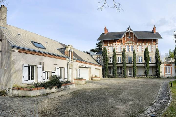Location de vacances pour 6 personnes, avec terrasse à Combleux