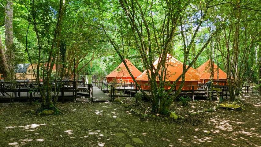 Camping für 2 Personen, mit Garten und Pool sowie Sauna in Kalabrien