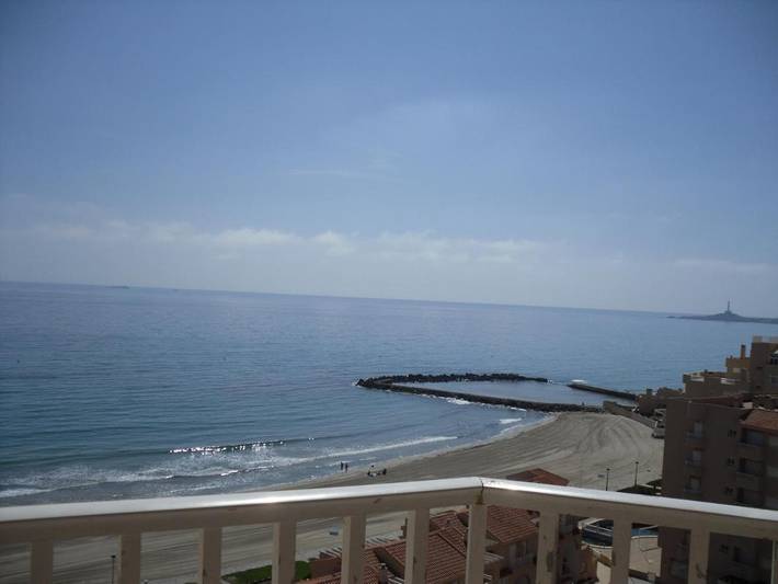 Location de vacances pour 8 personnes, avec Balcon et Terrasse ainsi que Jardin et Piscine dans La Manga del Mar Menor