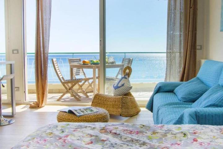 Gîte pour 4 personnes, avec terrasse dans Plage Magnan - 4