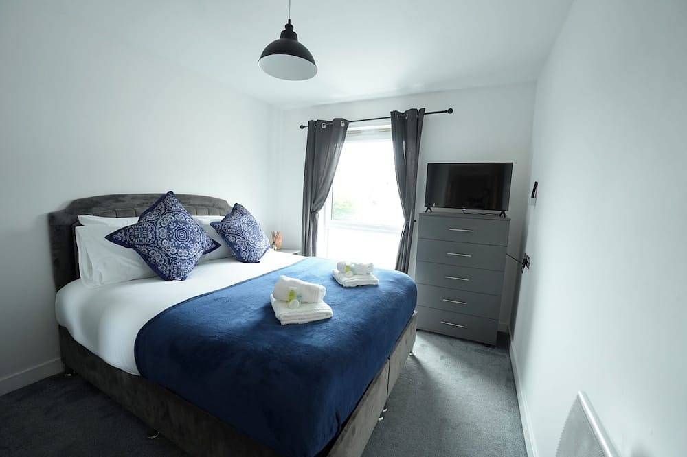 Entire apartment, Stylish 1 bedroom apartment sleeps 4 in Swansea, Swansea region