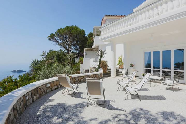 Luxury Family Amalfi Coast Villa in Piano di Sorrento, Sorrento Coast