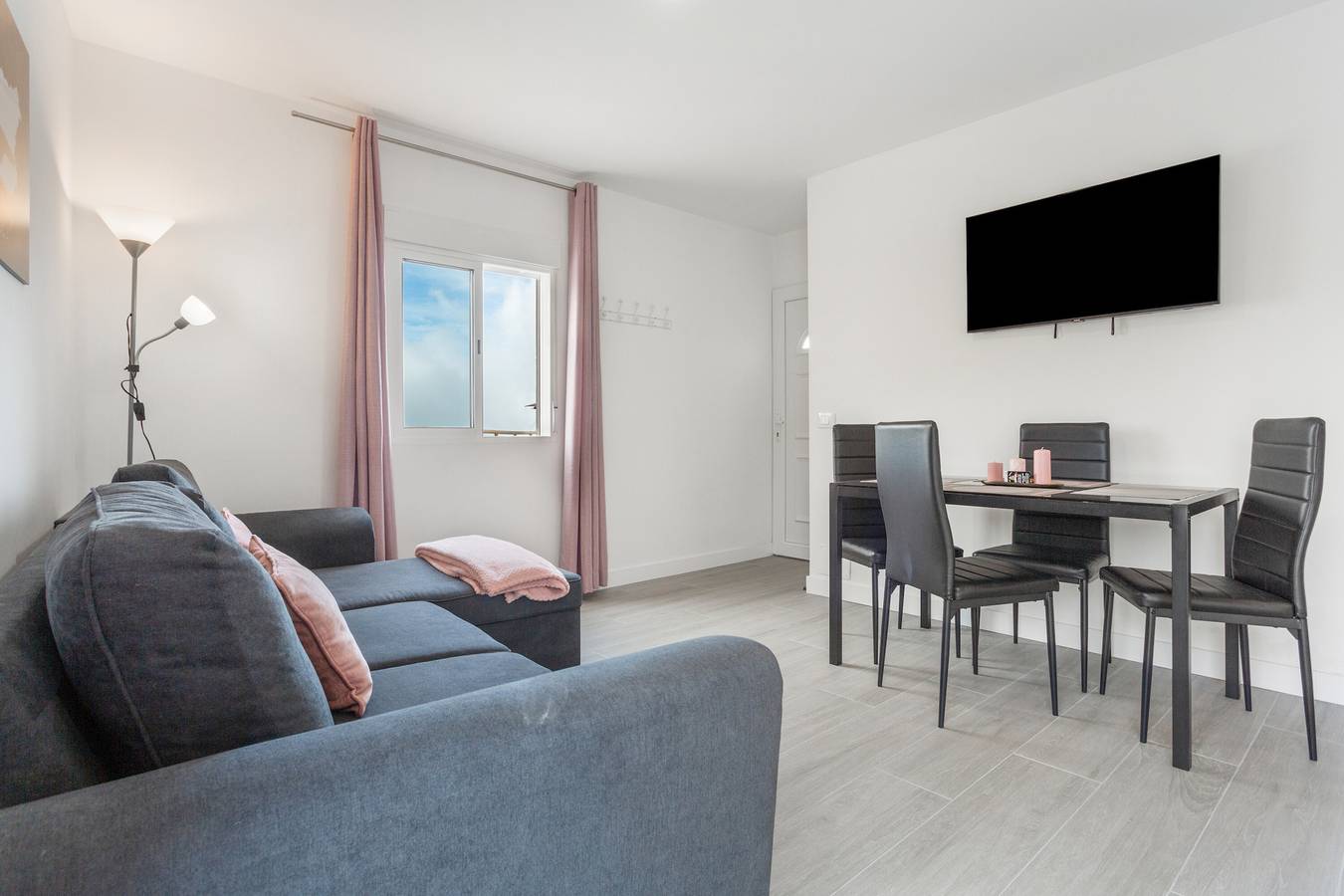 Entire apartment, Vacation Apartment 'Viva Forest Stevier' with Sea View, Shared Pool and Wi-Fi in La Vega (Canary Island), Icod de los Vinos