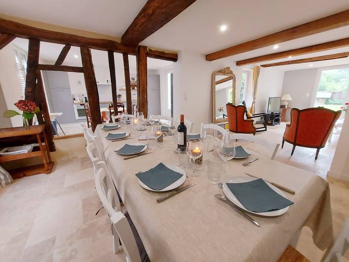 Gîte pour 11 personnes, avec terrasse et jardin dans Mayenne - 2