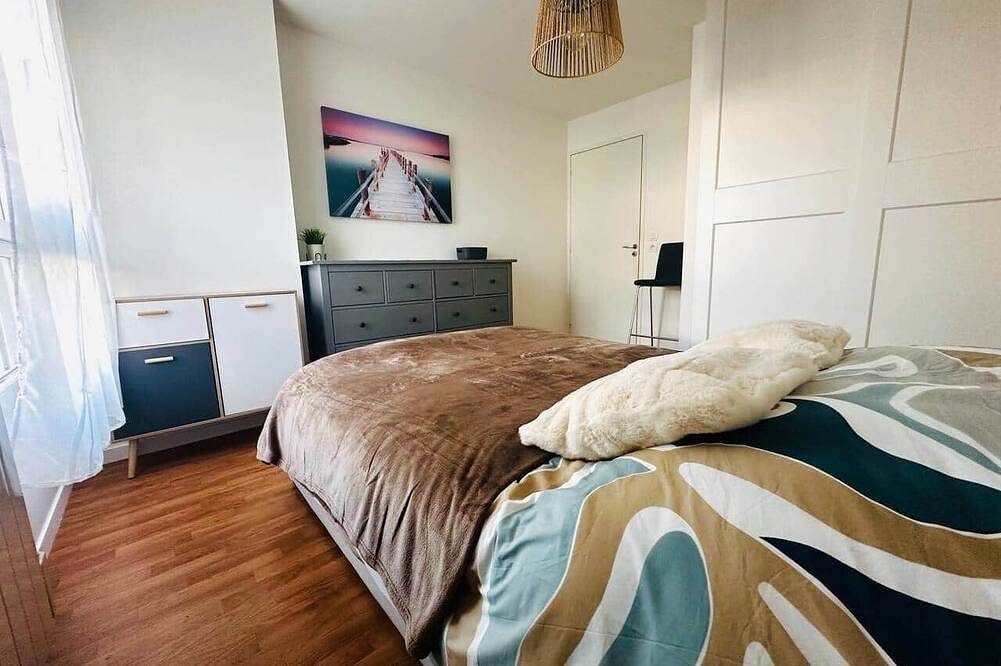 Entire apartment, Le cocon urbain, quiet apartment with garden for 4 people 2 minutes from Vannes in Plescop, Côte des Mégalithes