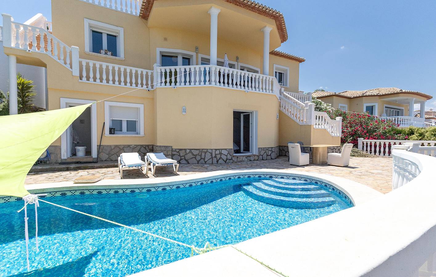 Acogedor apartamento en Orba con piscina, aparcamiento y terraza in Orba, Costa Blanca