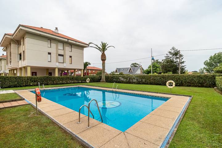 Apartamento para 2 personas, con Balcón y Jardín en Suances