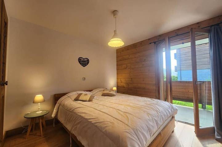 Gîte pour 4 personnes, avec piscine et balcon dans Office De Tourisme De Samoens - 3