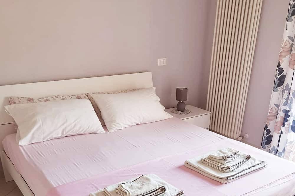 Ganze Wohnung, Apartment with garden and few meters from the centesimi. in Pescara, Pescara Provinz