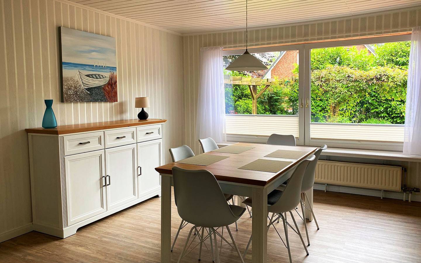 Holiday Home 'Ferienhaus Emeis' with Terrace, Garden and Wi-Fi in Leck, Grünes Binnenland