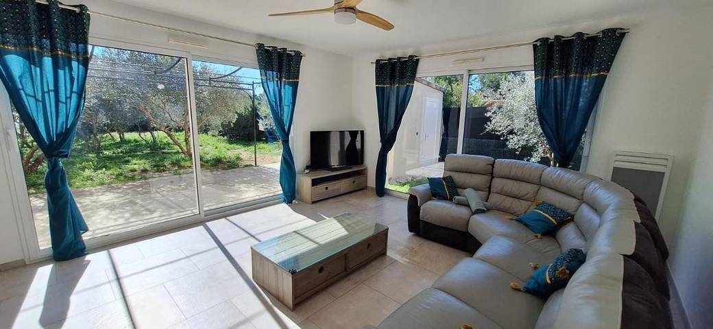 Location de vacances pour 4 personnes, avec jardin à Saint-Jean-de-Fos - 3