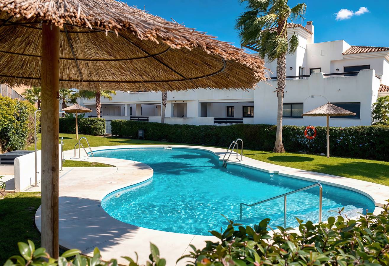 Ganze Wohnung, 3169 Sea & Golf Doña Julia in Marina de Casares, Casares