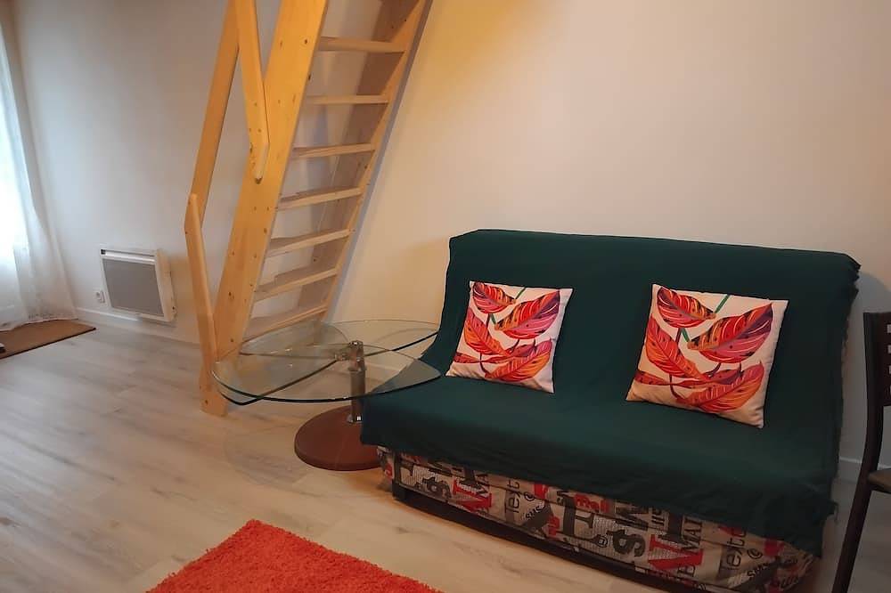 Ganze Wohnung, Independent studio with mezzanine in Liffré, Rennes und Umgebung