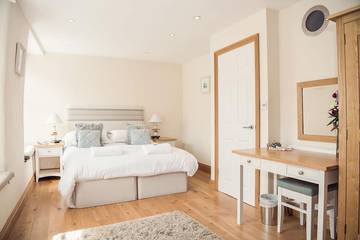 Lodge for 4 People in Padstow, Cornwall, Photo 1