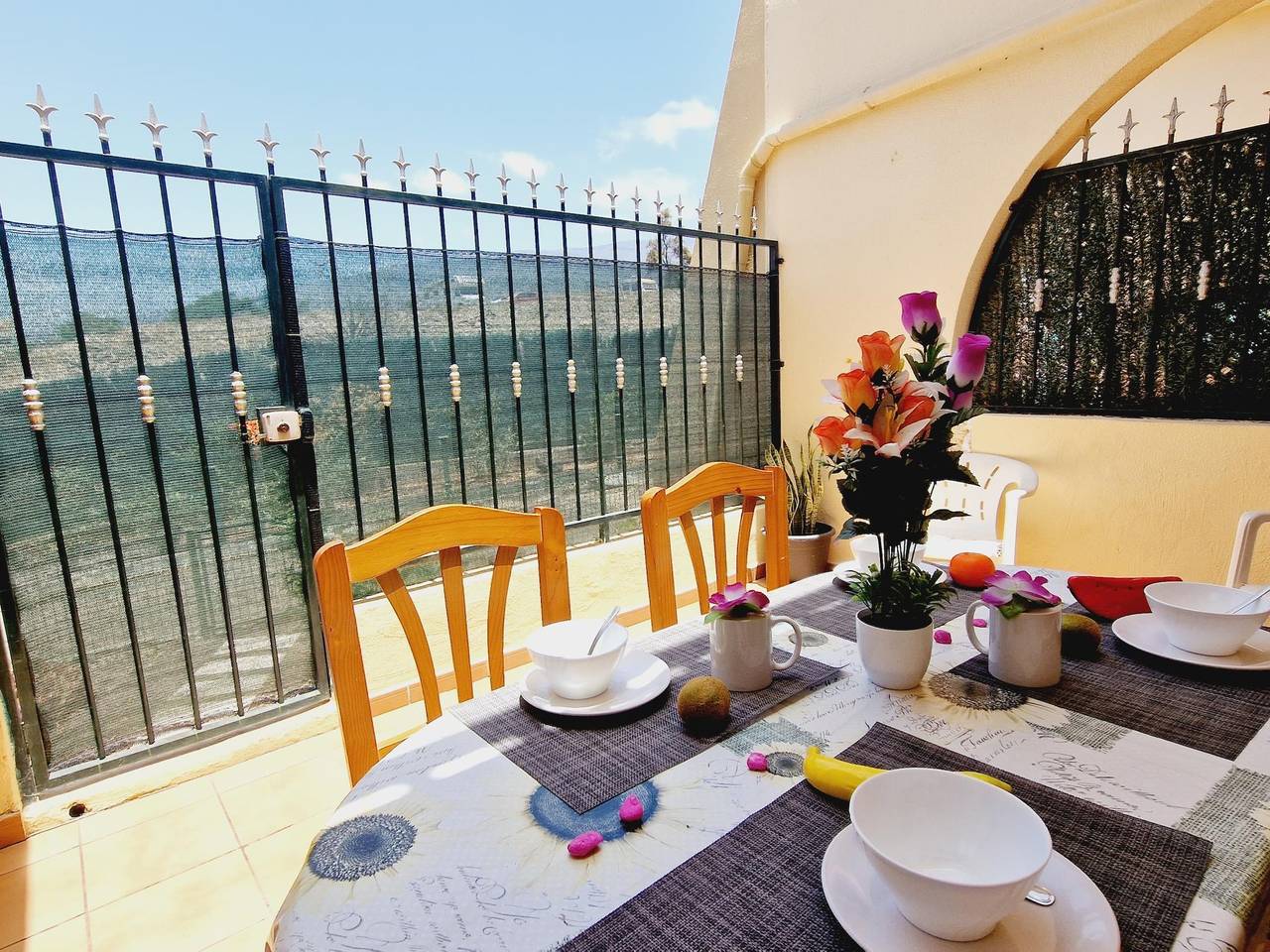 Entire holiday apartment, Mareverde holidays, 1 room & Wifi Free in San Eugenio Alto, Adeje
