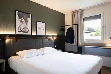 Hôtel pour 2 personnes, avec jardin ainsi que terrasse et piscine, animaux acceptés à Beaune