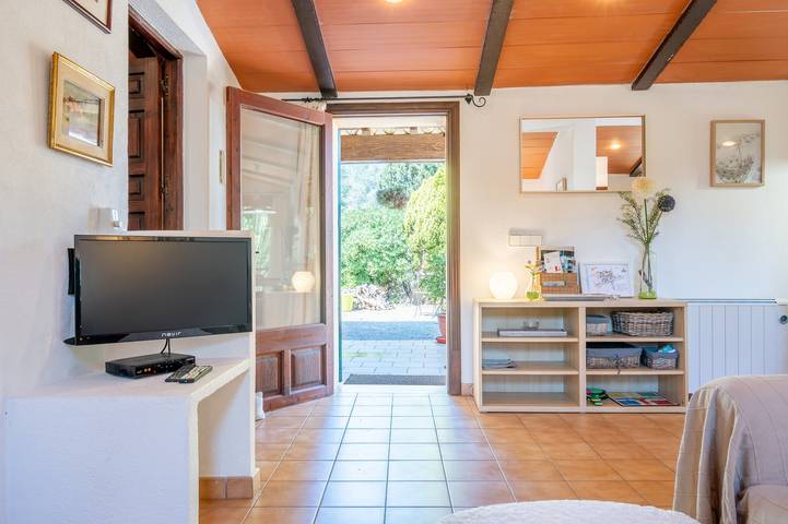 Quinta 'Sa Bassa Crua Agroturismo 1' com piscina partilhada, terraço privado e acesso Wi-Fi in Llucmajor, Costa de Maiorca