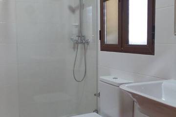 Casa Rural Con Piscina para 6 Personas en Rebollar, Valle del Jerte, Foto 4