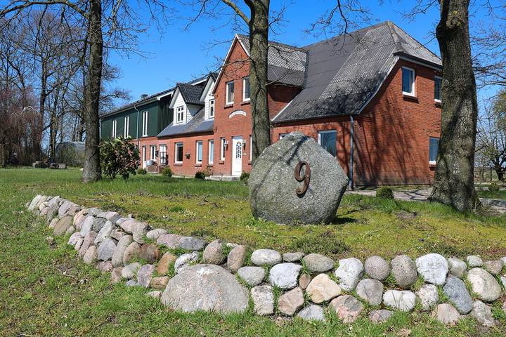 Bauernhof für 6 Personen, mit Terrasse und Garten in Mittleres Nordfriesland