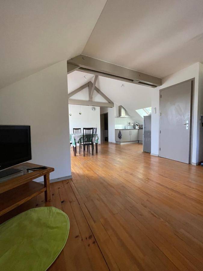 Appartement entier, Two-Bedroom Apartment in Massignieu-de-Rives, Belley