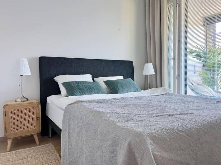 Apartamento para 4 personas, con jardín además de balcón y vistas en Helsinki