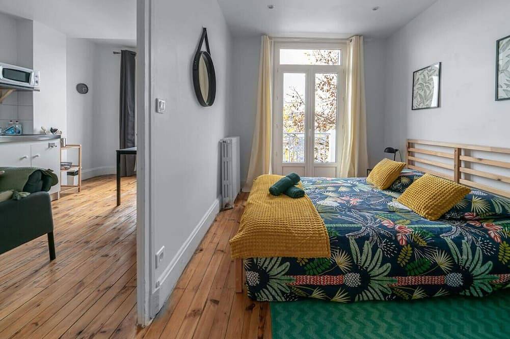 Entire apartment, Appartement design en centre ville in Vichy, Vichy region