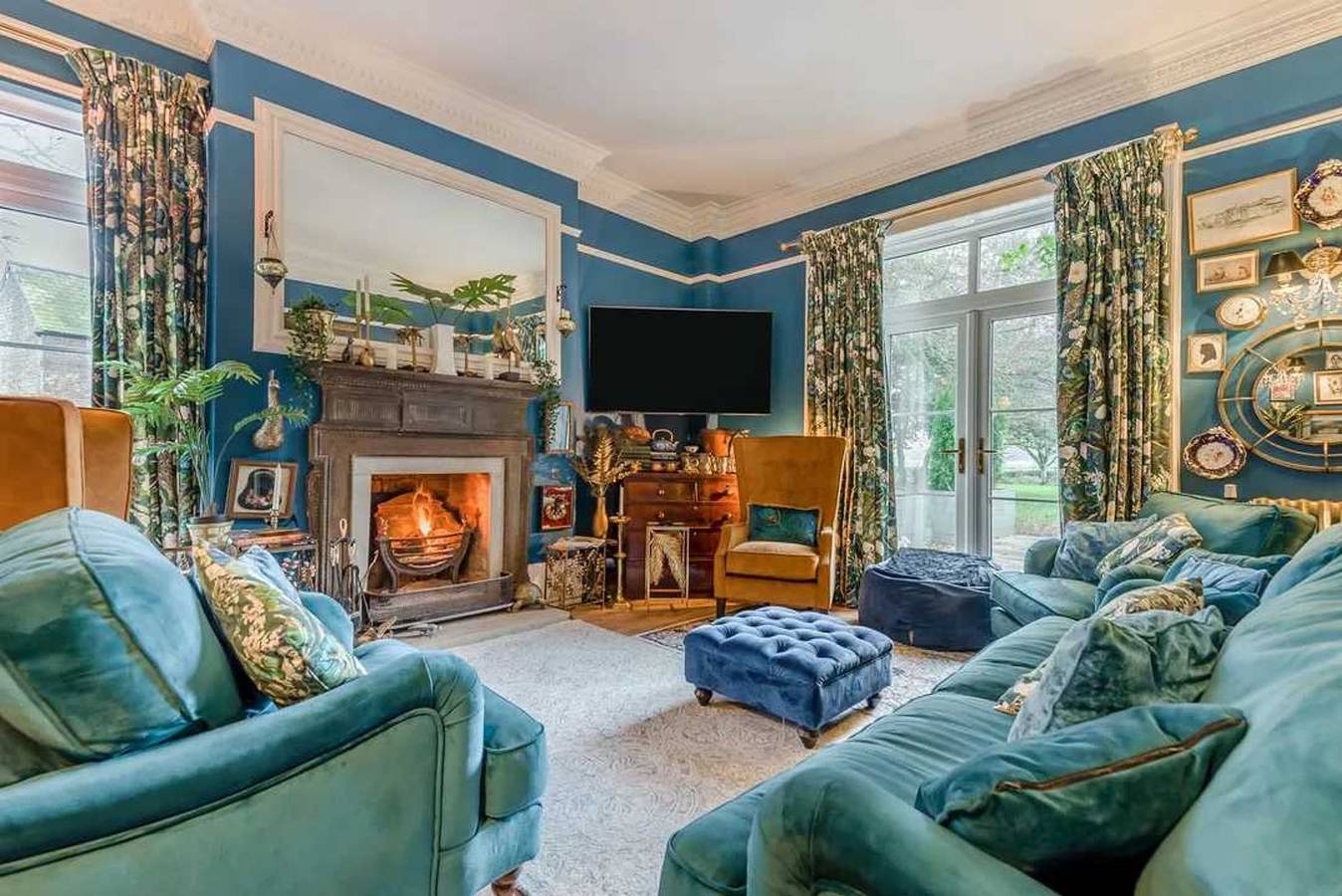 Luxury Georgian Country House with Hot Tub in Herefordshire