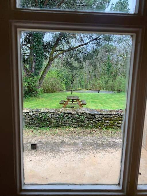 Location de vacances pour 8 personnes, avec vue ainsi que piscine et jardin à Paunat - 4