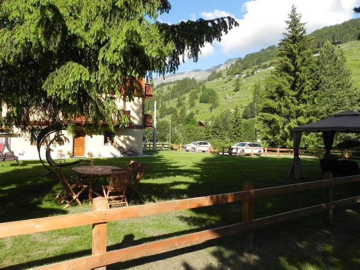 Location de vacances pour 4 personnes, avec vue et jardin à Champoluc - 4