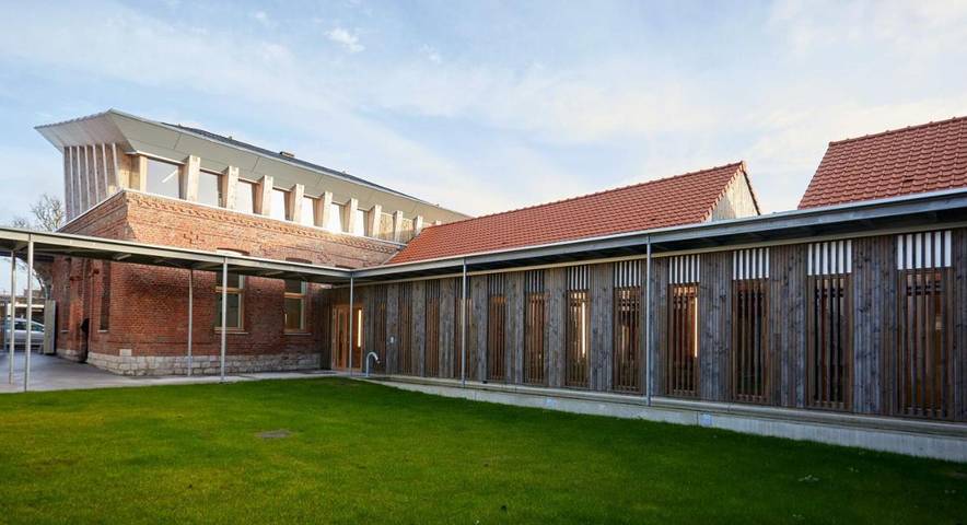 Location de vacances pour 2 personnes, avec Terrasse ainsi que Jacuzzi et Jardin à Arleux