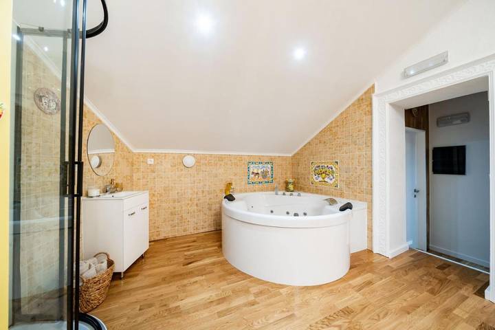 Gîte pour 2 personnes, avec jacuzzi à Herstal - 2