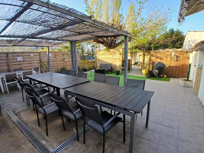 Location de vacances pour 14 personnes, avec terrasse et jardin, animaux acceptés à Marans - 3