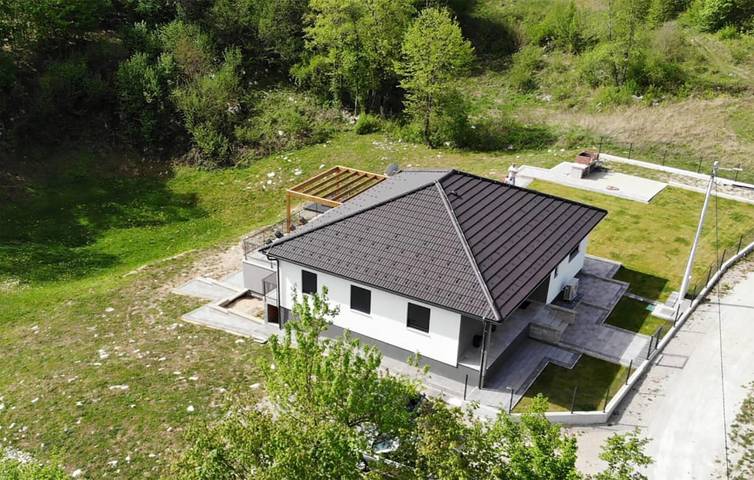 Charmante 2-Zimmer-Wohnung mit Terrasse und Whirlpool in der Nähe des Flusses Korana in Karlovac und Umgebung