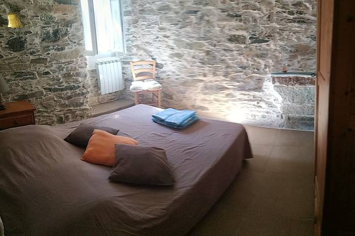 Gîte pour 10 personnes, avec terrasse, animaux acceptés à Brando - 4