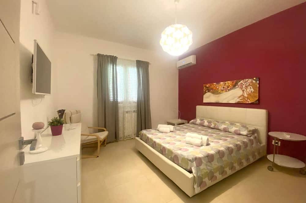Villa Ruffino en balestrate con gran jardín in Balestrate, Provincia de Palermo