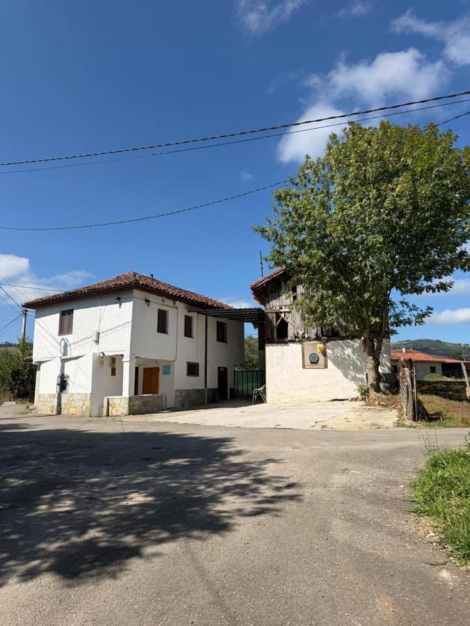 Ferienhaus für 4 Personen, mit Ausblick und Pool sowie Garten - 1