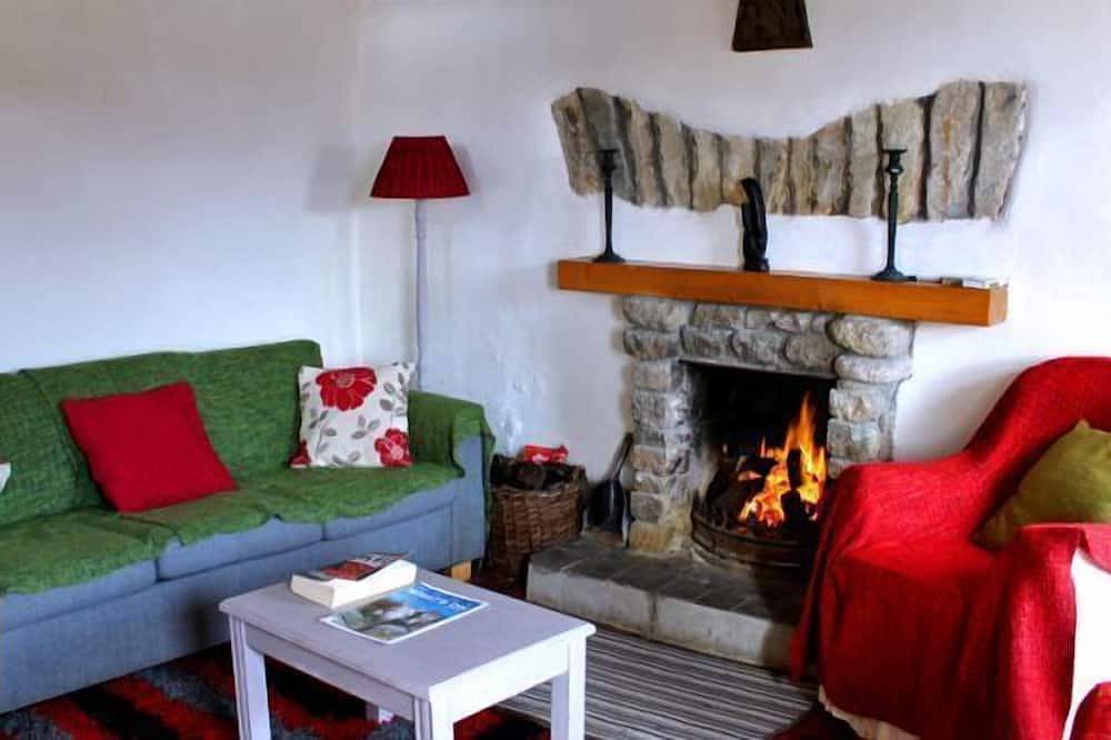 Entire apartment, Beautiful tradition cottage 