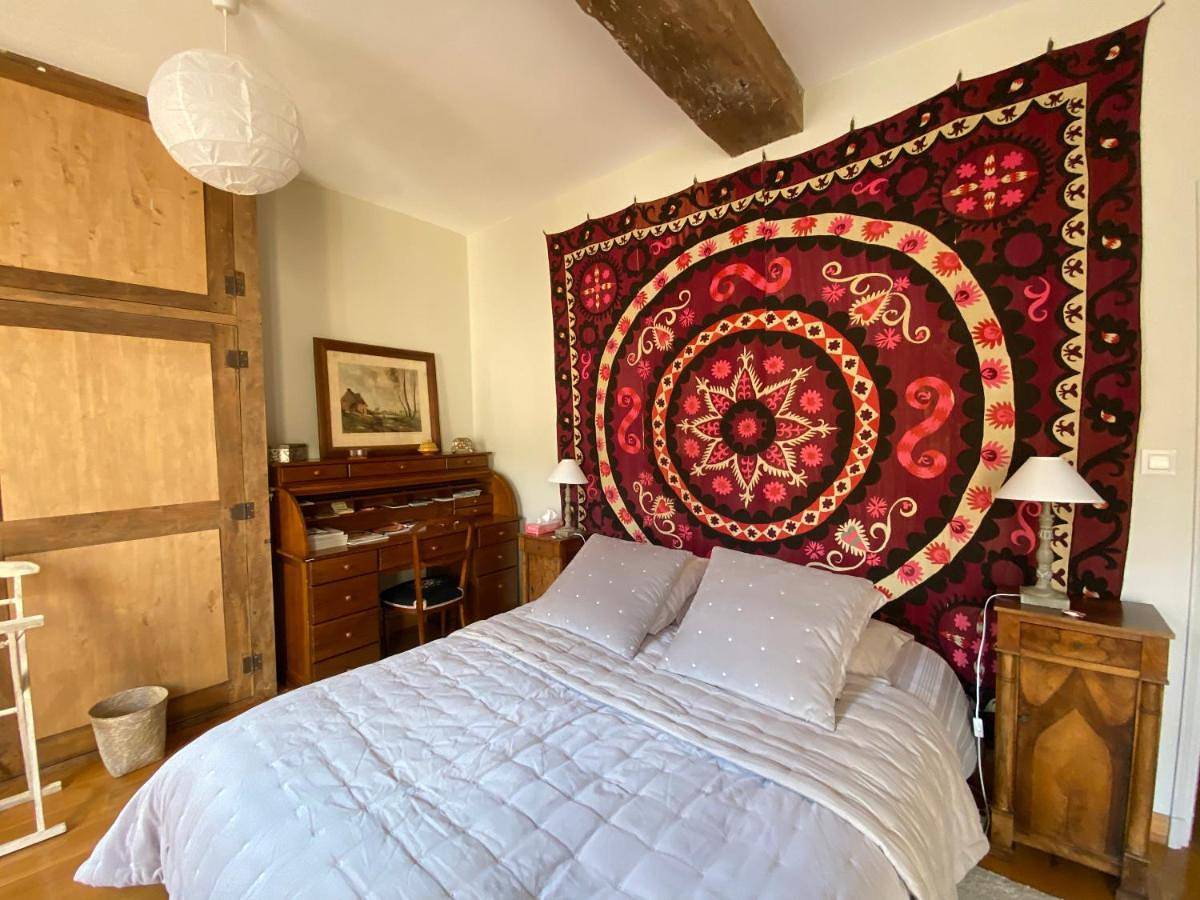 Double Room in Flavigny-sur-Ozerain, Région de Montbard