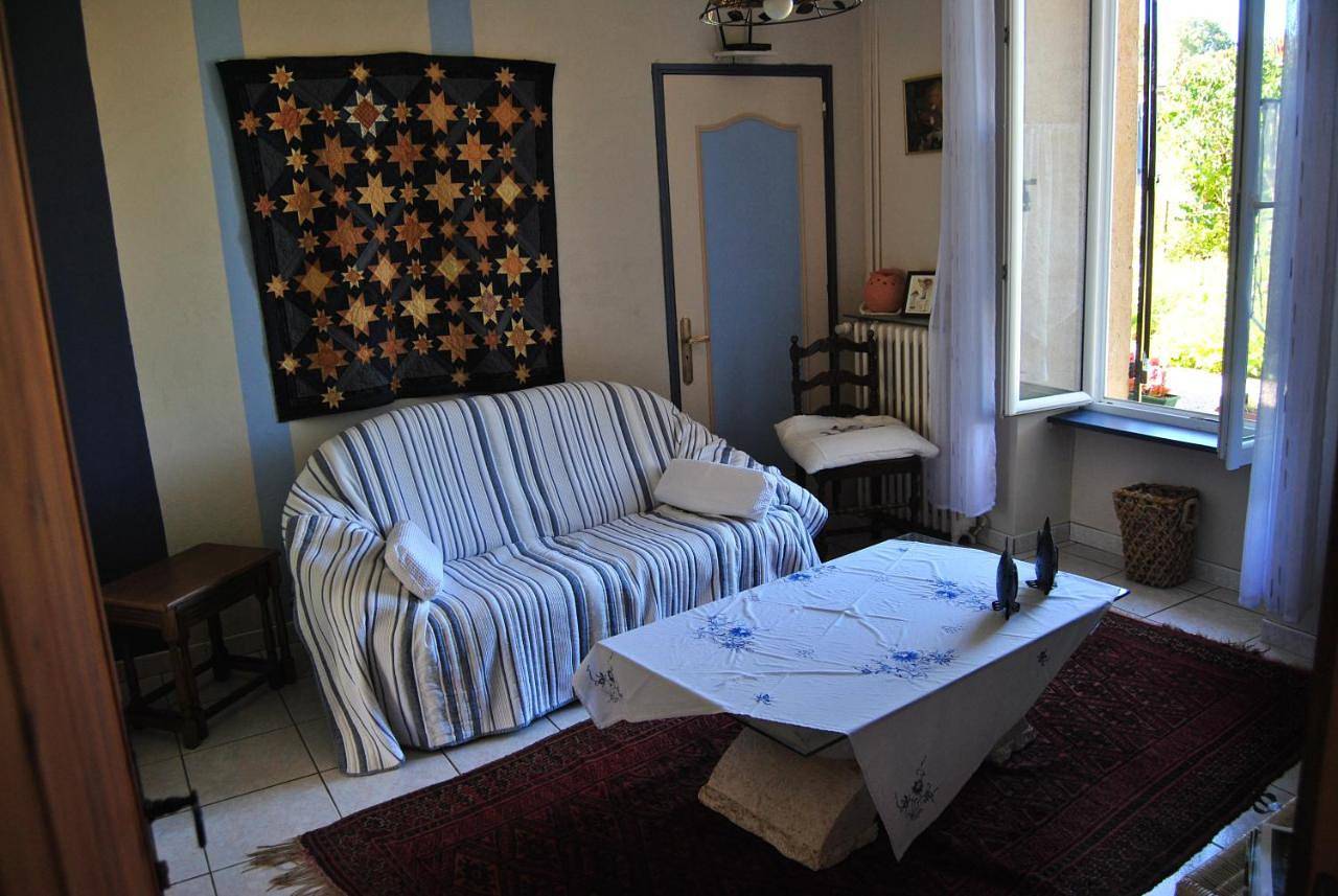 L'Auberge La Source de Peyssou in Saint-Avit-Sénieur, Périgord Pourpre