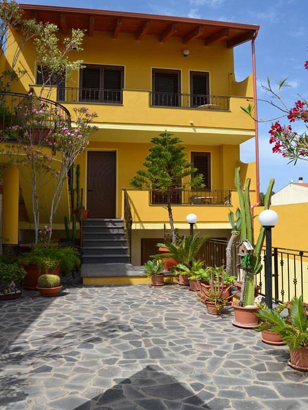 Maison d’hôte pour 3 personnes, avec Terrasse ainsi que Jardin et Vue à Oristano