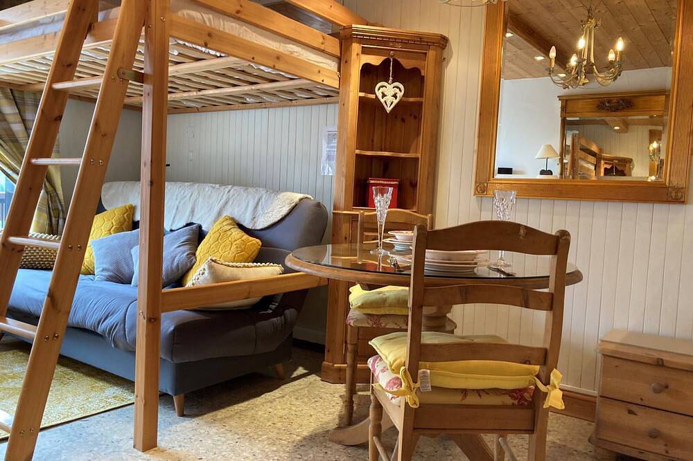 Apartamento entero, Estudio encantador en el corazón de Moriond 1650, ideal para 2 adultos y 1 niño in Courchevel 1650 (Moriond), Saint-Bon-Tarentaise
