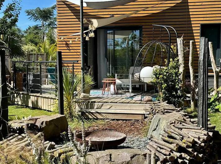 Gîte pour 2 personnes, avec sauna et jacuzzi ainsi que jardin et terrasse